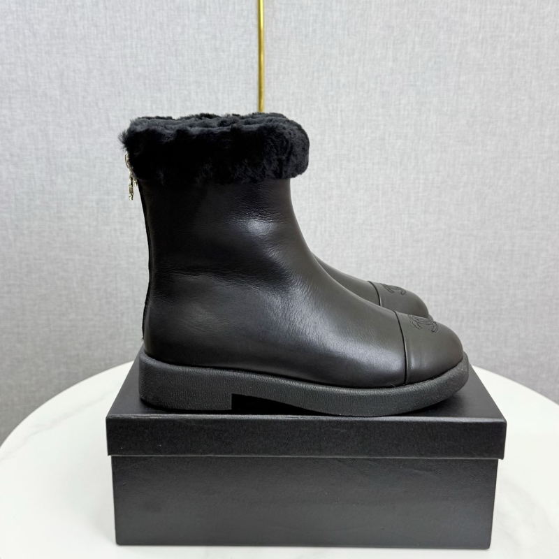 Ch**el boots